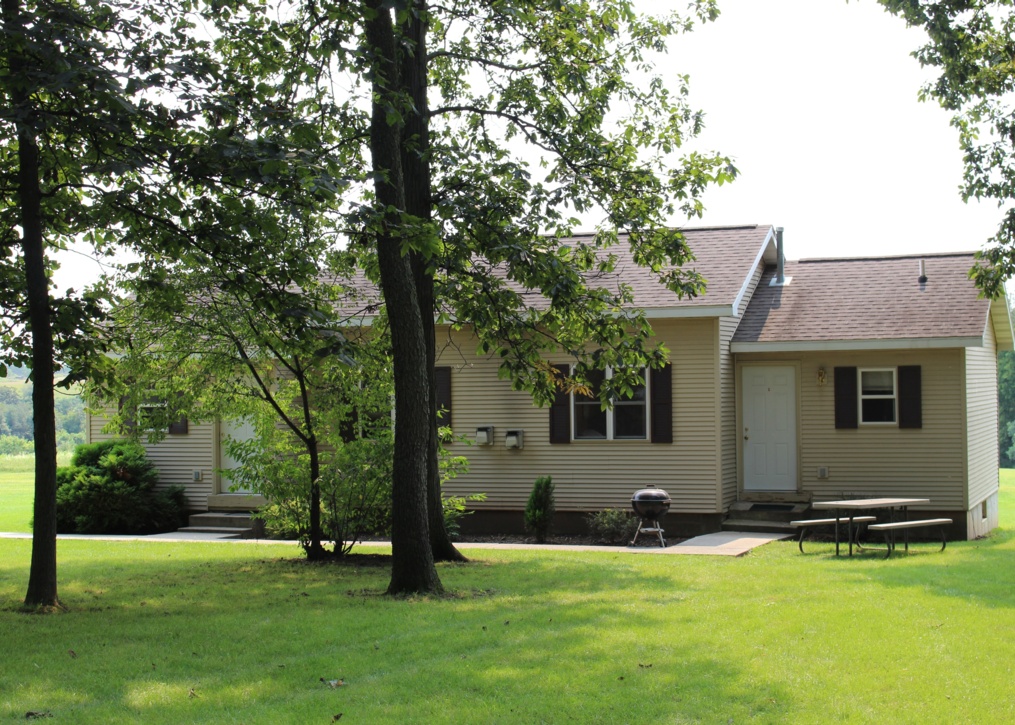 Rustic Whirlpool Cabin